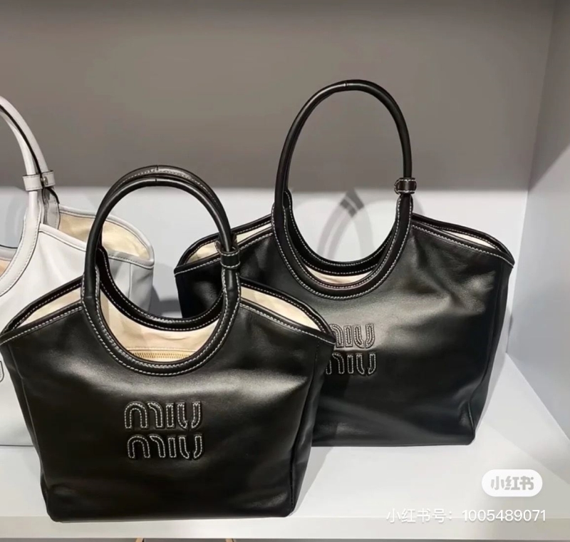 Miu Miu Tote Bags